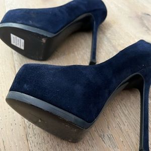 YSL navy blue heals.